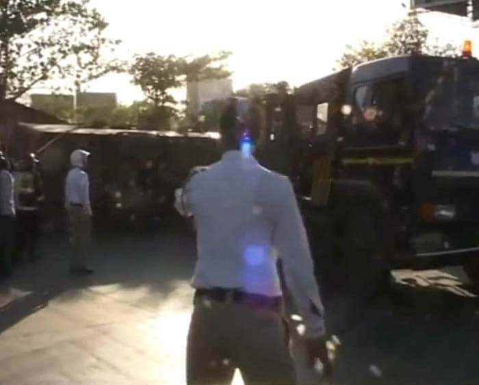 Police officers, along with locals, immediately began rescue operations.