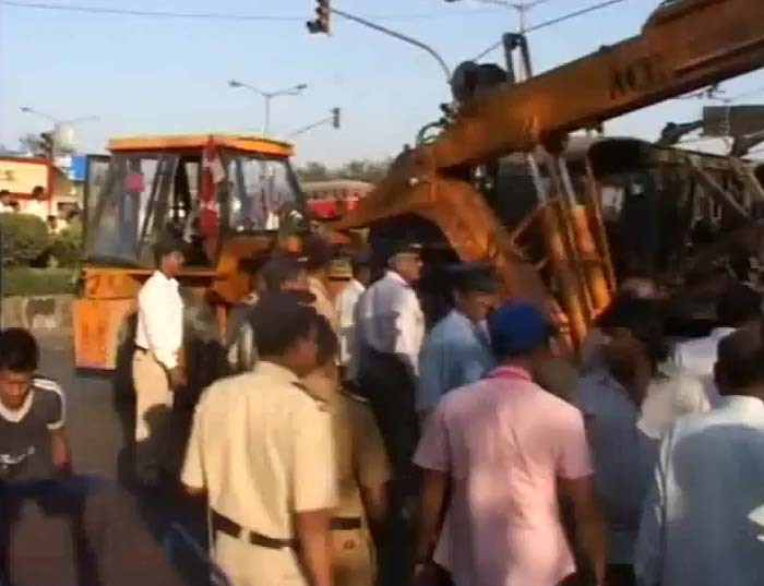Over 25 passengers were travelling in the bus.