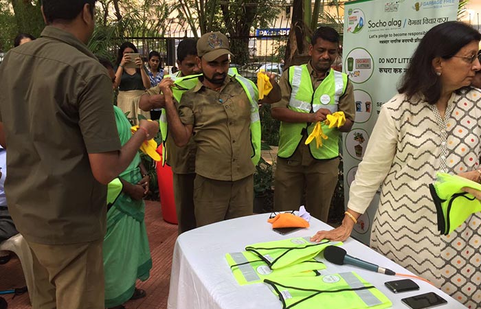 Highlights From The Clean-Up Drive At Mumbai: #SwachhIndia Cleanathon