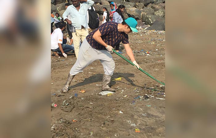 Highlights From The Clean-Up Drive At Mumbai: #SwachhIndia Cleanathon