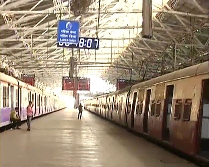 An empty Chattrapati Shivaji Terminus on the second day of the Motormen strike. The Civic Headquarters at CST said 90% of its employees skipped work on Tuesday. (NDTV Photo)