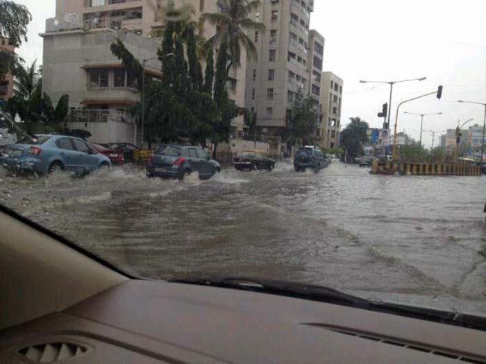 Picture Courtesy: <a href="http://yfrog.com/ocs6owgj" rel="nofollow" target="_blank">MinjalKadakia</a>