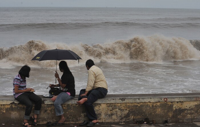 Brihanmumbai Municipal Corporation (BMC) has also issued an alert about a high tide of 4.70 metres at 1521 hours today.
<br><br>
"We appeal to Mumbaikars not to venture into the sea and stay away from the coastline area as a high tide has been predicted today," Joint Municipal Commissioner S S Shinde said. (AFP Photo)