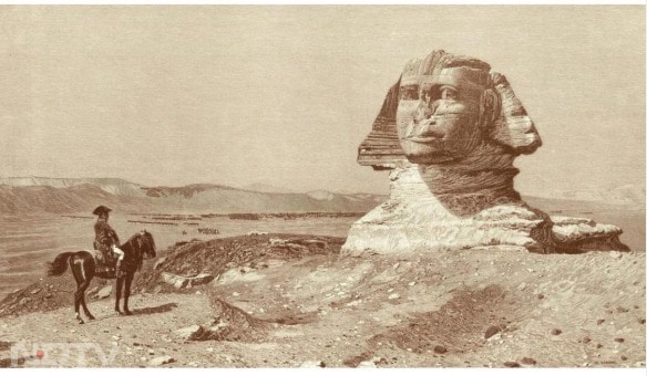 इतिहासकारों के अनुसार स्फिनिक्स के शरीर में कई छोटे-छोटे उद्घाटन, शाफ्ट और सील्ड दरवाज़े हैं, जिन्हें हजारों सालों से बंद रखा गया है.