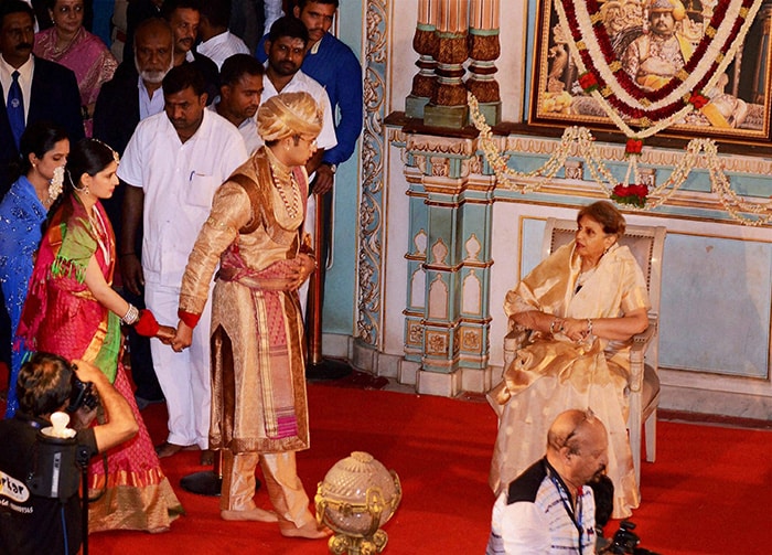 In Grand Royal Wedding, Maharaja Of Mysuru Marries Princess From Rajasthan