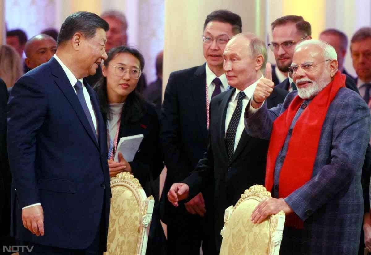 प्रधानमंत्री नरेंद्र मोदी ब्रिक्स शिखर सम्मेलन (PM Modi In BRICS Summit) में हिस्सा लेने मंगलवार को रूस के कजान शहर में हैं.