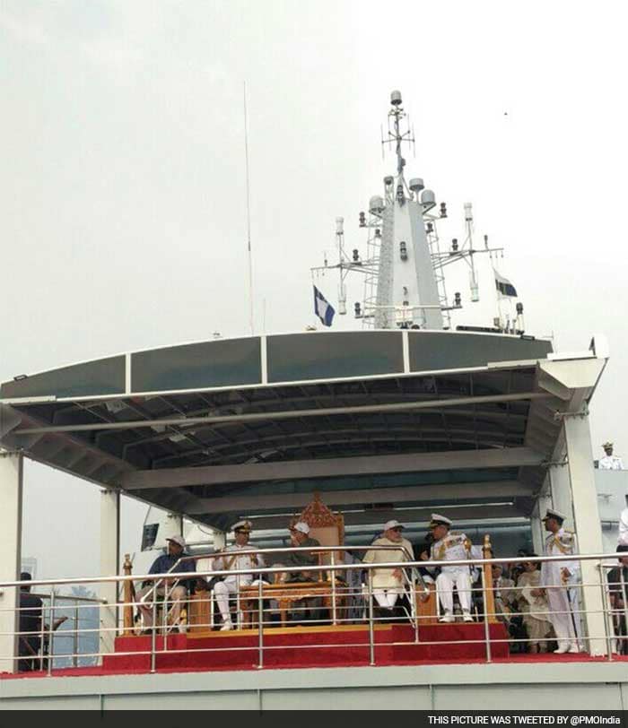 नौसेना की शान में एक दिन... अंतरराष्ट्रीय फ्लीट रिव्यू में 100 जंगी जहाज़