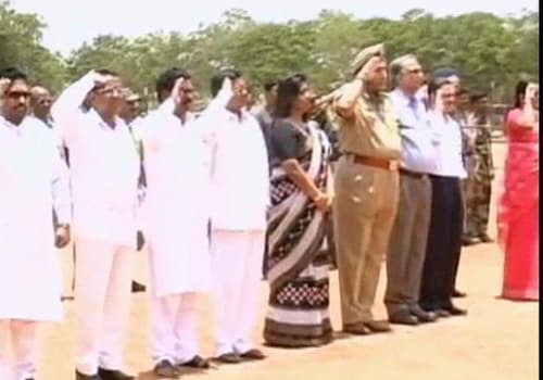 Joining the families at the state funeral, hundreds of villagers from the area, many of whom have supported the Naxals. They may not have changed sides entirely, but they say, their respects and prayers are with the families who've lost lives.(NDTV photo)