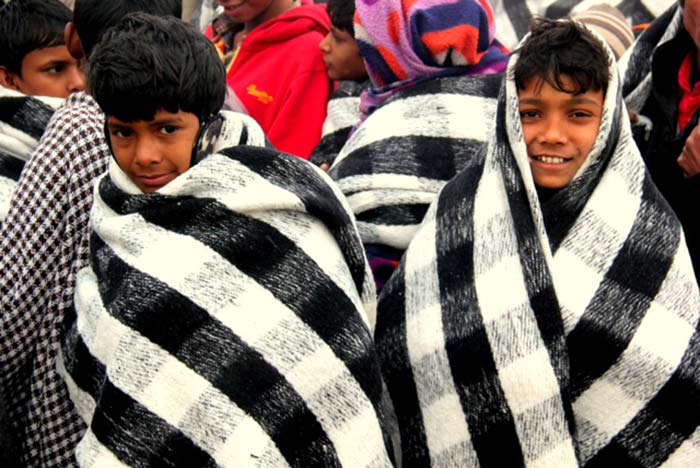 Join the blanket collection drive by NDTV and Uday Foundation for Muzaffarnagar relief camps. For details, click <a href="http://www.ndtv.com/article/india/donate-blankets-for-muzaffarnagar-relief-camps-457925" class="fn fl"><span class="fr">here</a></span>