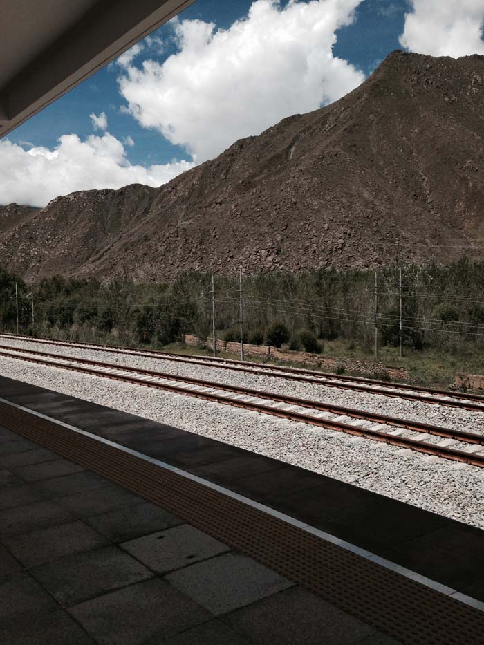 Railway Line to Shigatse. This train on this railway line runs only twice a day at the moment, but can handle much higher passenger rush.