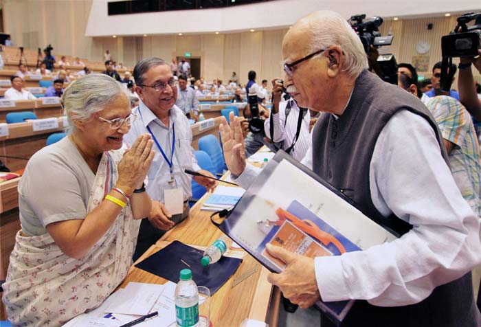 At PM\'s harmony meet, unlikely politicians spotted together