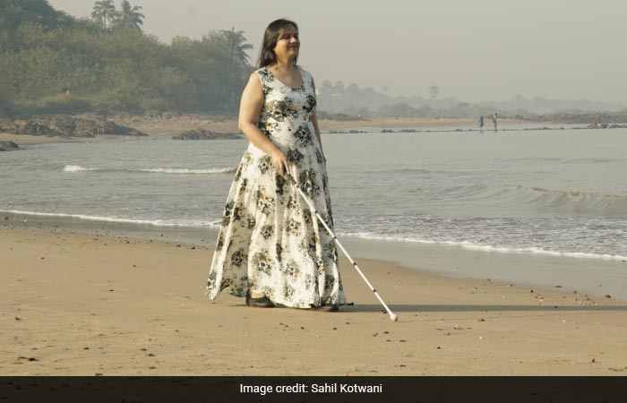 Meet Disabled Stand-up Comedian Nidhi Goyal, Breaking Barriers Through Humour