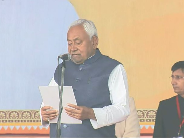 नीतीश कुमार ने 10वीं बार ली बिहार CM की शपथ, कैबिनेट में इन चेहरों में मिली जगह