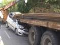 Photo : Iron rods sticking out of truck pierce through car in Noida, driver killed
