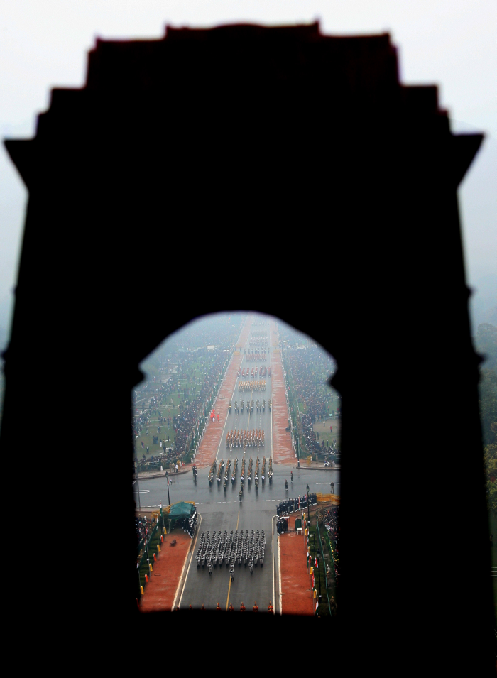 Bird's eye view of the parade from India Gate.