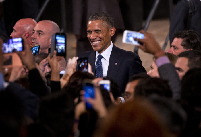Final Day, Big Show: Obama\'s Town Hall