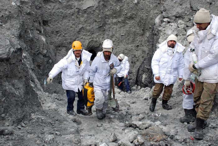 Rescue operations at Gayari Sector after Pakistan avalanche