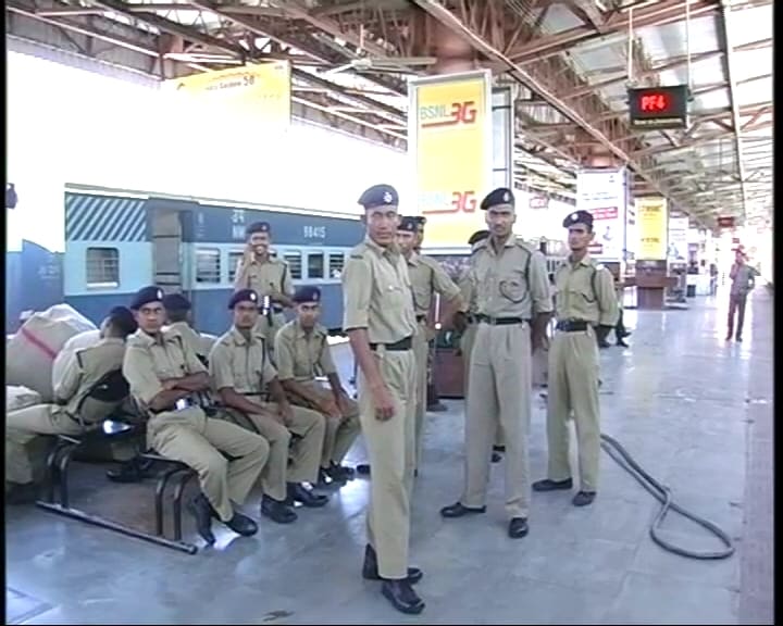 Security agencies are on high alert ever since Indian Mujahideen operative Salman confessed during police interrogation that there was a plan to bomb the Palace on Wheels.