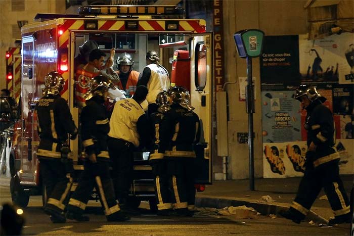 10 Pics: Paris Hit by Multiple Attacks