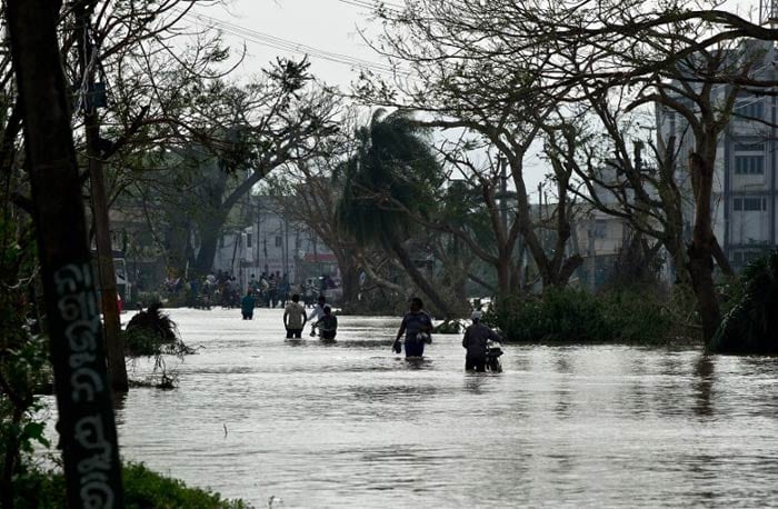 Cyclone Phailin leaves a trail of destruction
