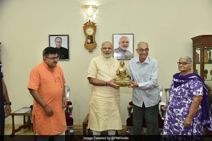 PM Modi with Gujarat Governor OP Kohli.