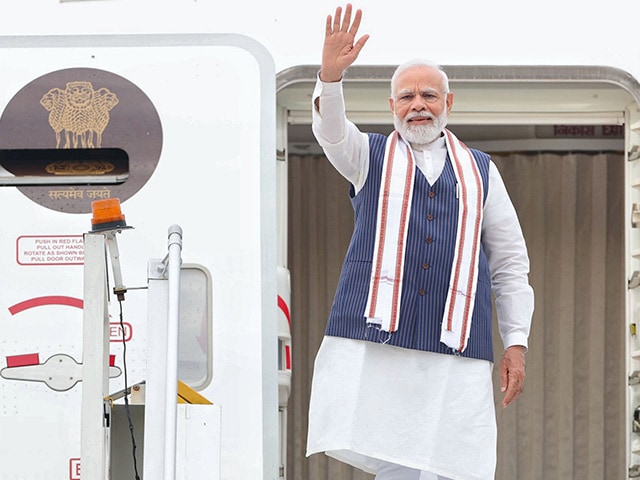 PM Modi US Visit: पीएम मोदी 3 दिवसीय दौरे पर अमेरिका रवाना, भारतीय मूल के लोगों से करेंगे मुलाकात