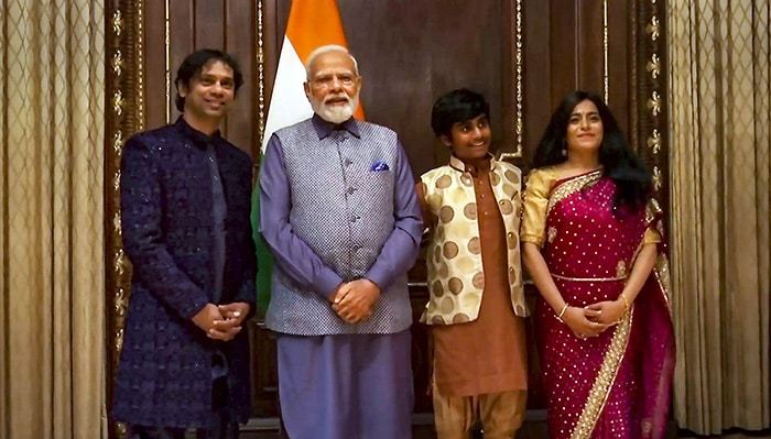 PM Modi US Visit: अमेरिका में भव्य स्वागत के बाद टेस्ला के सीईओ एलन मस्क से मिले प्रधानमंत्री मोदी