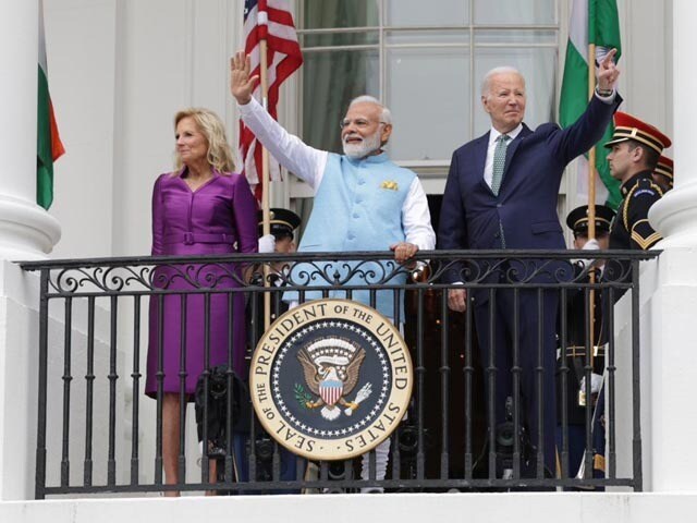 Photo : PM Modi US visit: व्हाइट हाउस पहुंचे प्रधानमंत्री नरेंद्र मोदी, दिया गया गार्ड ऑफ ऑनर