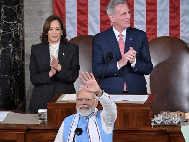 PM Modi US Visit: कैपिटल हिल पहुंचे पीएम मोदी, अमेरिकी संसद को किया संबोधित