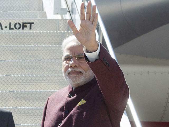 Photo : PM Narendra Modi Arrives in New York to a Rock-Star Welcome