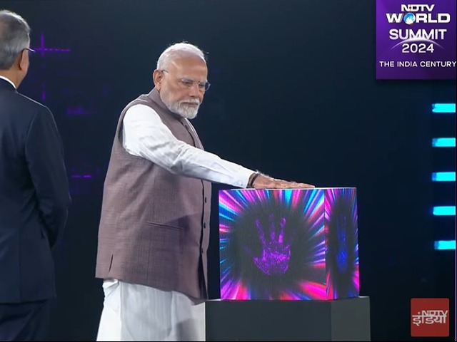 NDTV World Summit : प्रधानमंत्री नरेंद्र मोदी ने NDTV वर्ल्ड किया लॉन्च, देखें PICS