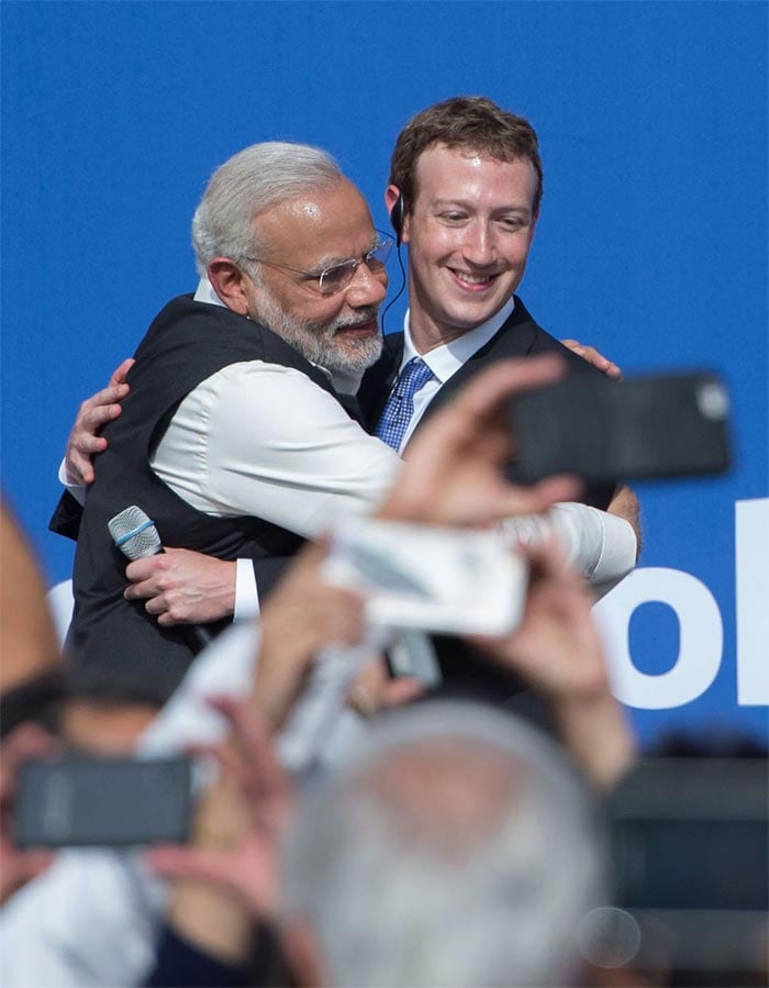 PM Modi\'s Facebook Visit: 10 Best Pics