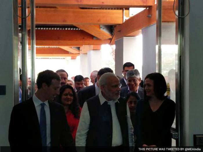 5 Pics: Suits and Ties at Casual Facebook for PM\'s Modi\'s Visit