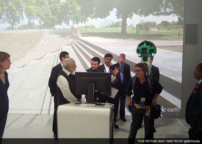 5 Pics: At Google Office, PM Modi Gets a Glimpse of Project Iris