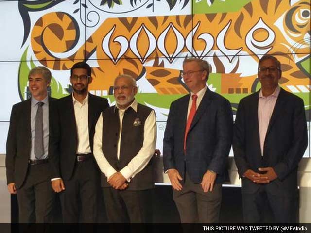 6 Pics: At Google Office, PM Modi Gets a Glimpse of Project Iris