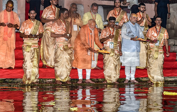 In Pics: Sea Of Saffron Greets PM Modi During Varanasi Roadshow