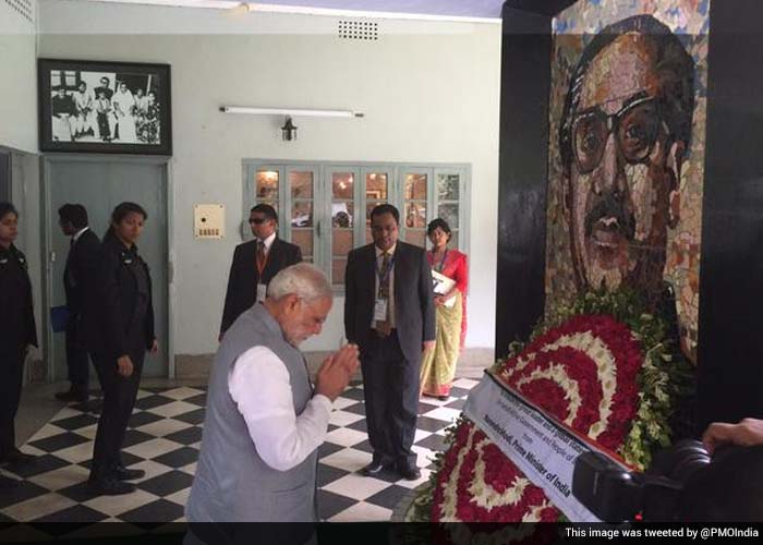 PM Modi in Dhaka: Bus Services Flagged Off, Land Boundary Agreement Signed on Day 1