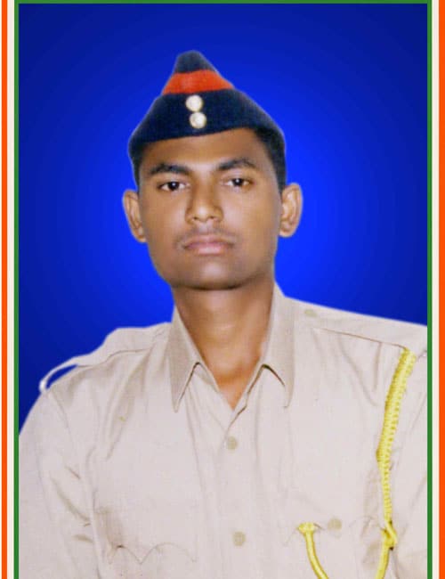 Milind Sunil Rangari from Navegaon, a constable