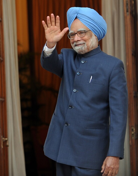 Criticized by his opponents for being the 'weakest Prime Minister', Manmohan Singh has proved all his critics wrong. The first Indian Prime Minister since Jawaharlal Nehru to return to power after completing a full five-year term. He deserves a special number?<br><br><a class="fn fl fa fs12" href="http://www.ndtv.com/convergence/ndtv/new/forums/readforum.aspx?trdid=3174"  target="_blank">Which song should this politico sing?</a>