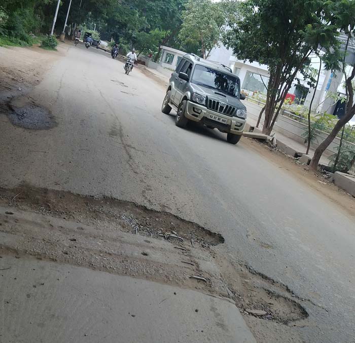 India\'s killer potholes