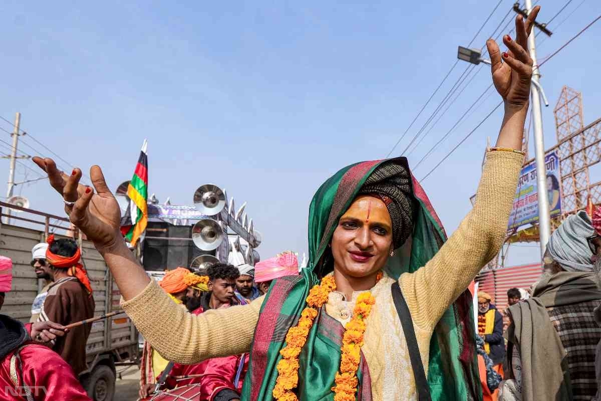 संगम तट पर आस्था का 'महासैलाब'... माघ मेले की इन तस्वीरों में जीवंत हो उठीं महाकुंभ की यादें