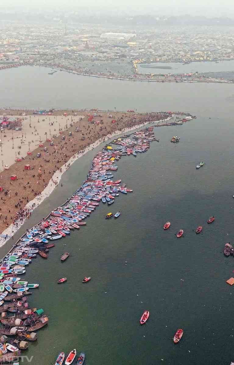 संगम तट पर आस्था का 'महासैलाब'... माघ मेले की इन तस्वीरों में जीवंत हो उठीं महाकुंभ की यादें