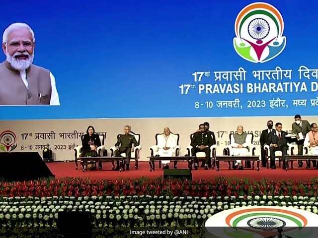 Photo : Pravasi Bharatiya Divas: प्रधानमंत्री नरेंद्र मोदी ने इंदौर में 17वें प्रवासी भारतीय दिवस सम्मेलन का किया उद्धाटन, देखें तस्वीरें