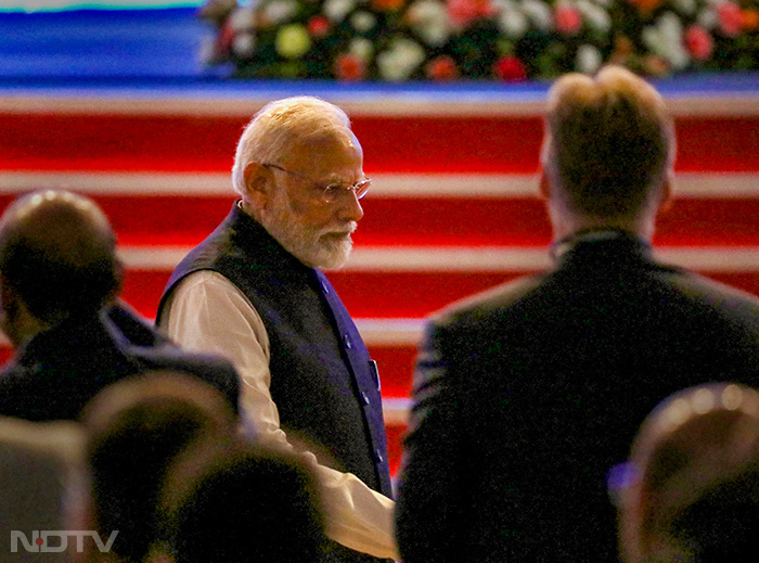 प्रधानमंत्री नरेंद्र मोदी ने किया वाइब्रेंट गुजरात समिट का उद्घाटन