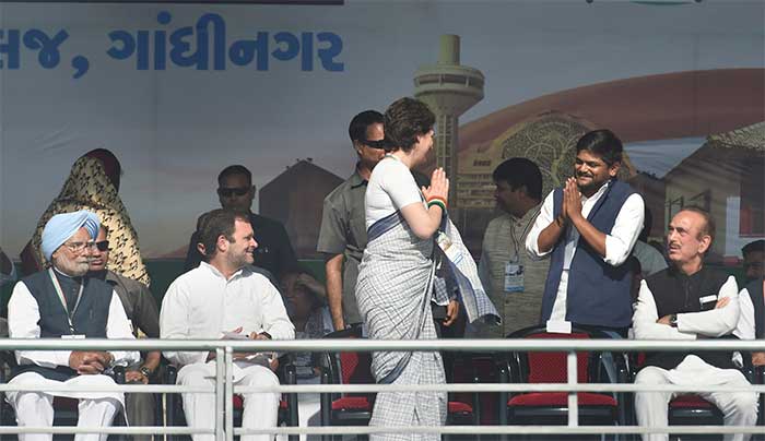 Priyanka Gandhi\'s First Speech At Rally, Big Congress Meet In PM Modi\'s Gujarat