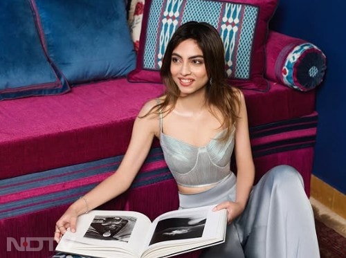 प्रियंका गांधी के बेटे की गर्लफ्रेंड अवीवा बेग और उनका परिवार दिल्ली का रहने वाला है और दोनों परिवार भी एक दूसरे के करीब हैं.