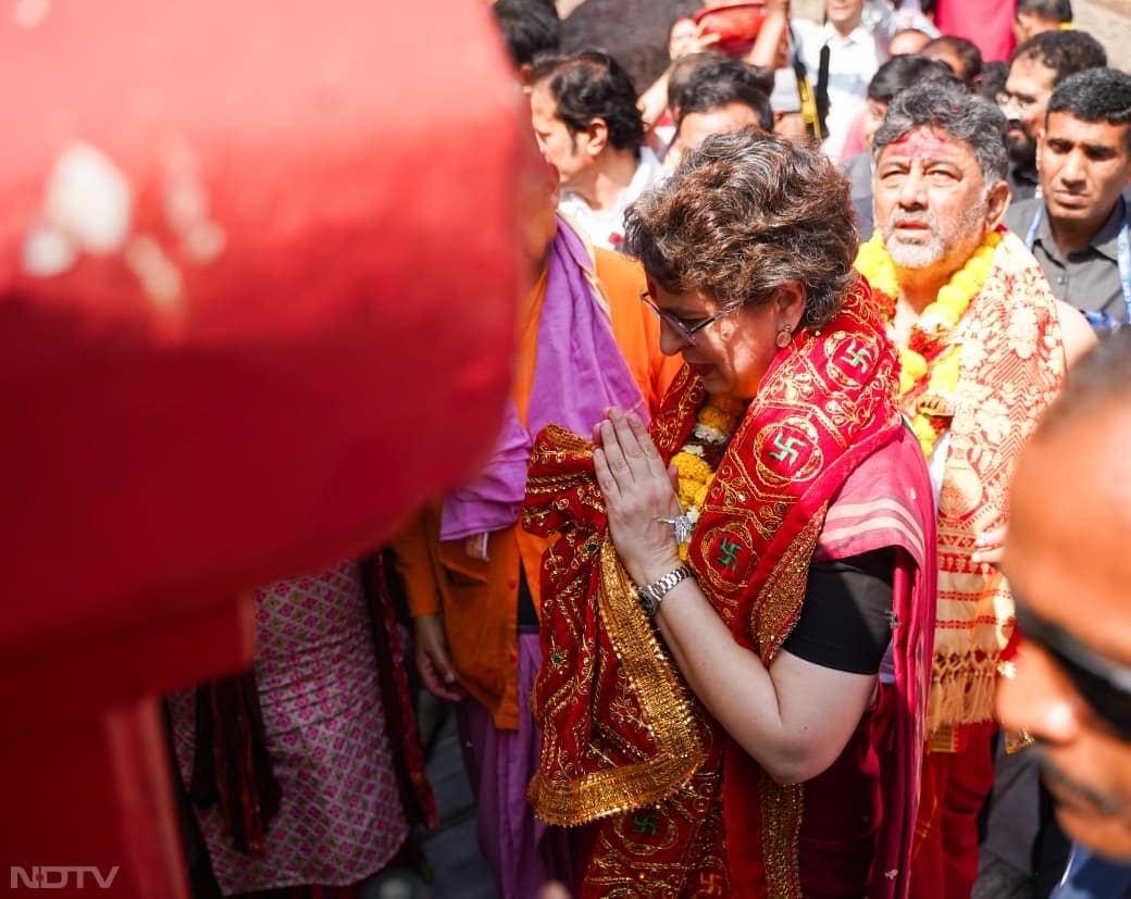 इस पर उन्होनें बताया की वह भगवान से कुछ नहीं मांगती हैं. pic credit- X