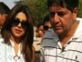 Photo : Priyanka and NDTV's Vikram Chandra lead Agra clean up