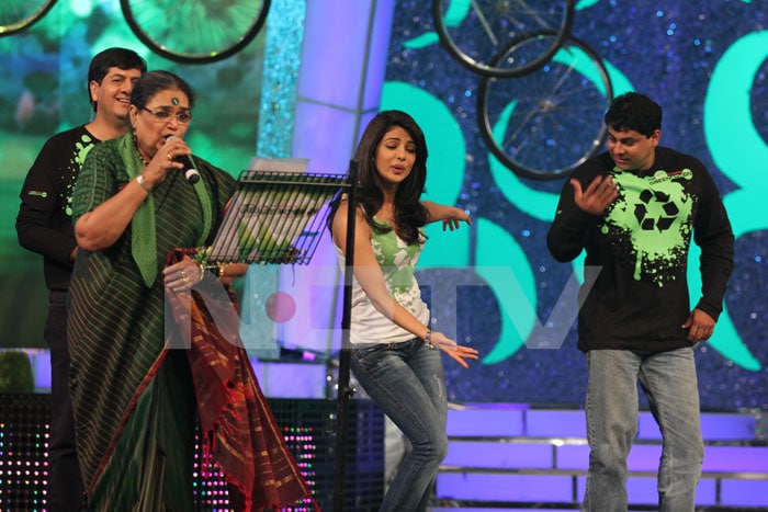 Priyanka Dances, Usha Sings at Greenathon 3