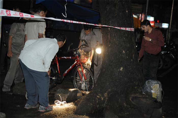 One of the bombs, placed on a cycle, was hooked up to sophisticated circuitry, say sources.